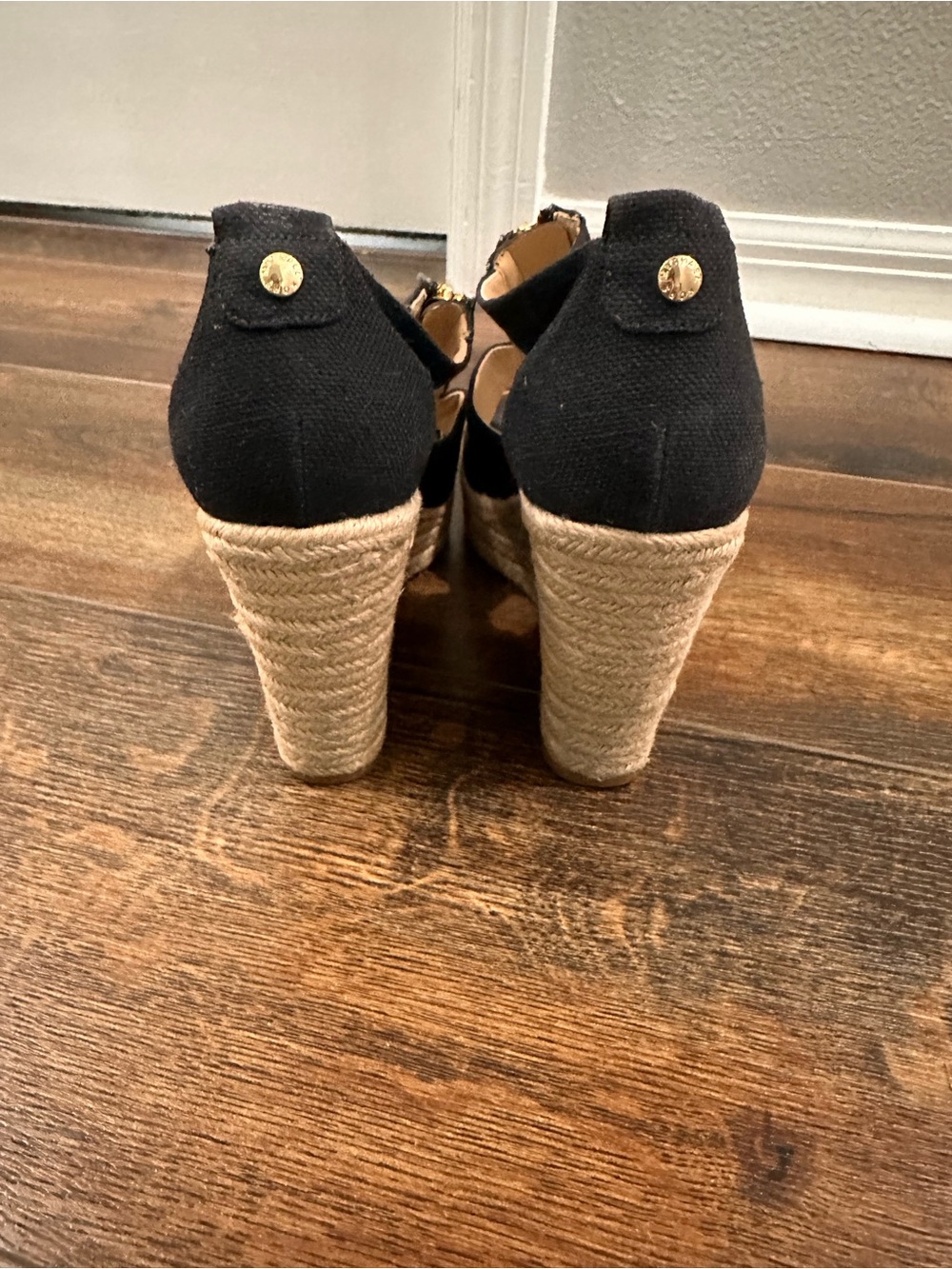 Michael Kors Damita Black Espadrille Wedge Sandals with Gold Zipper 7 1/2 - Picture 2 of 4
